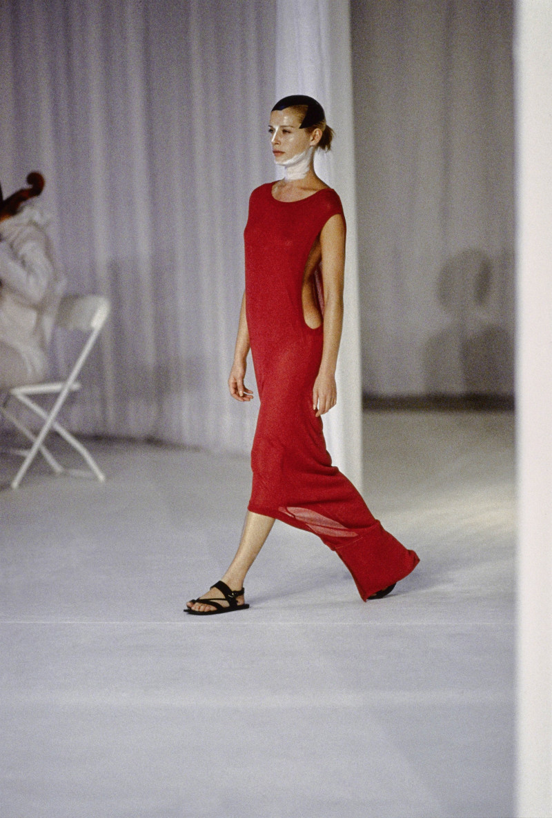 Hussein Chalayan fashion show for Spring/Summer 1998