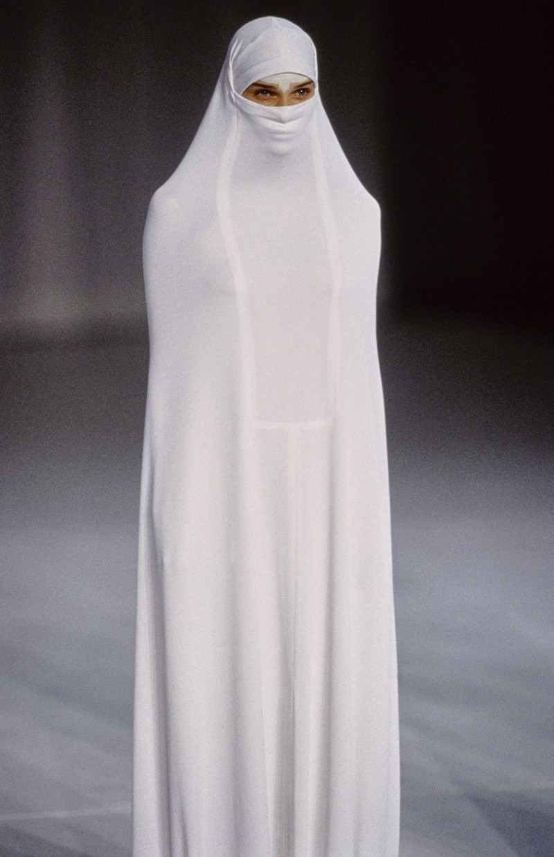 Hussein Chalayan fashion show for Spring/Summer 1998