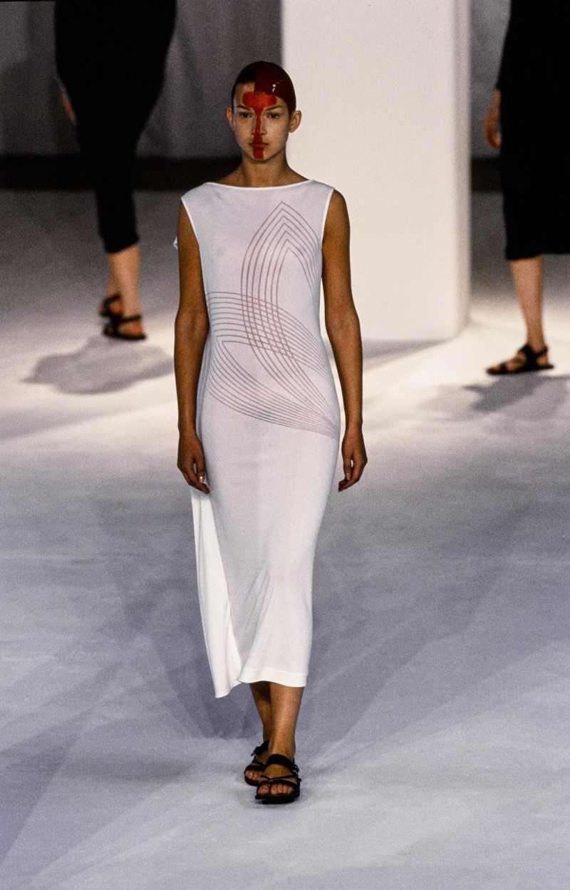 Hussein Chalayan fashion show for Spring/Summer 1998