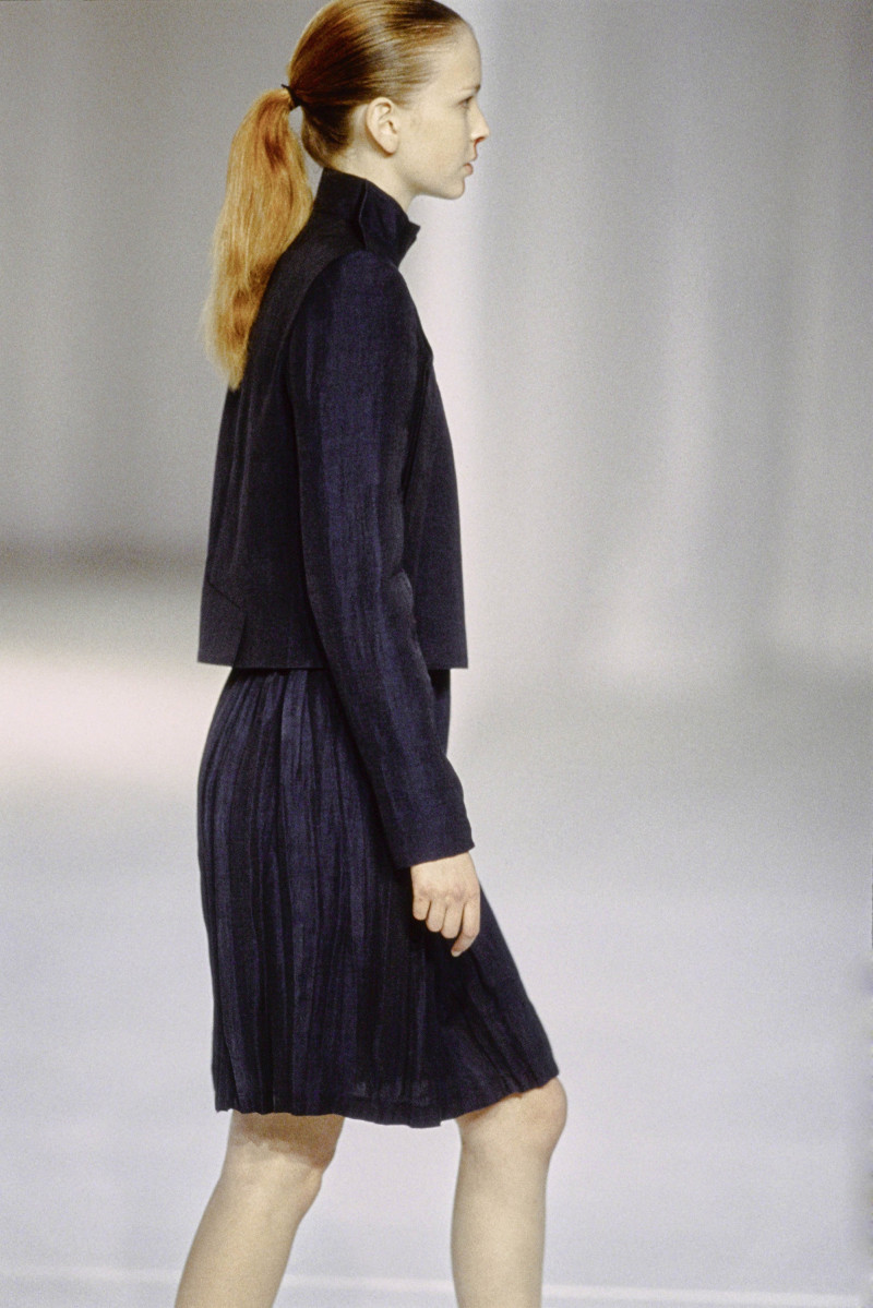 Hussein Chalayan fashion show for Spring/Summer 1998