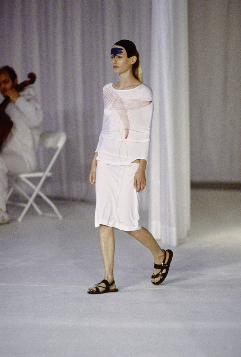 Hussein Chalayan fashion show for Spring/Summer 1998