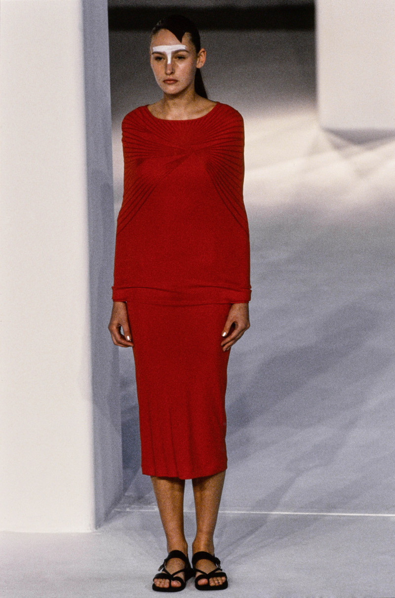 Hussein Chalayan fashion show for Spring/Summer 1998