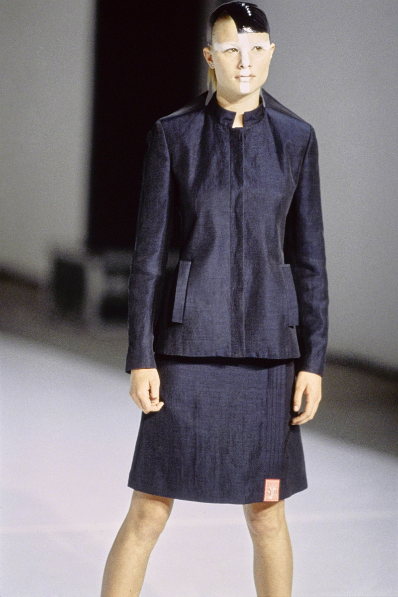 Hussein Chalayan fashion show for Spring/Summer 1998