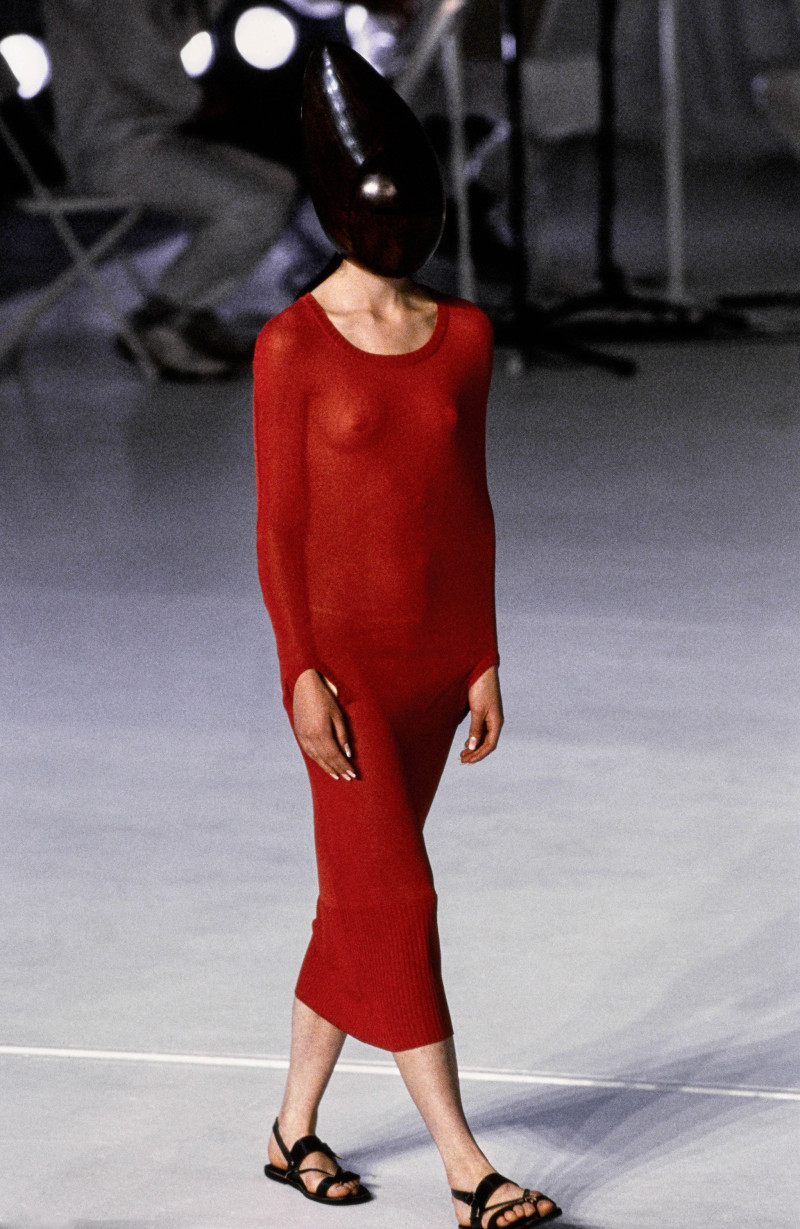 Hussein Chalayan fashion show for Spring/Summer 1998