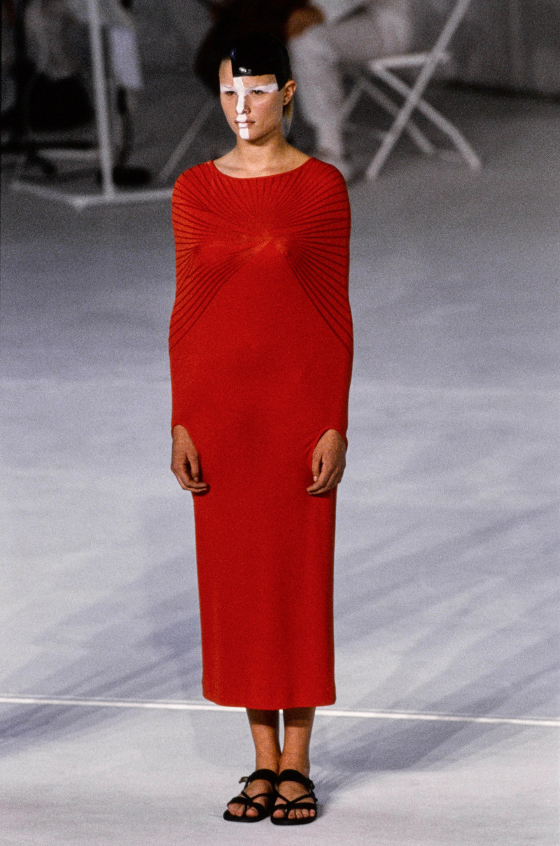 Hussein Chalayan fashion show for Spring/Summer 1998