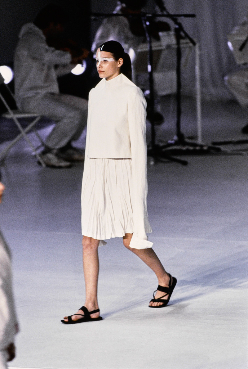 Hussein Chalayan fashion show for Spring/Summer 1998
