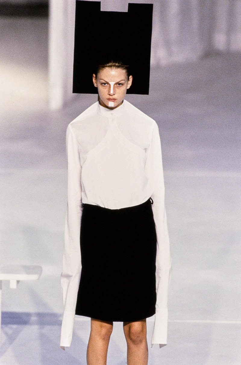 Hussein Chalayan fashion show for Spring/Summer 1998