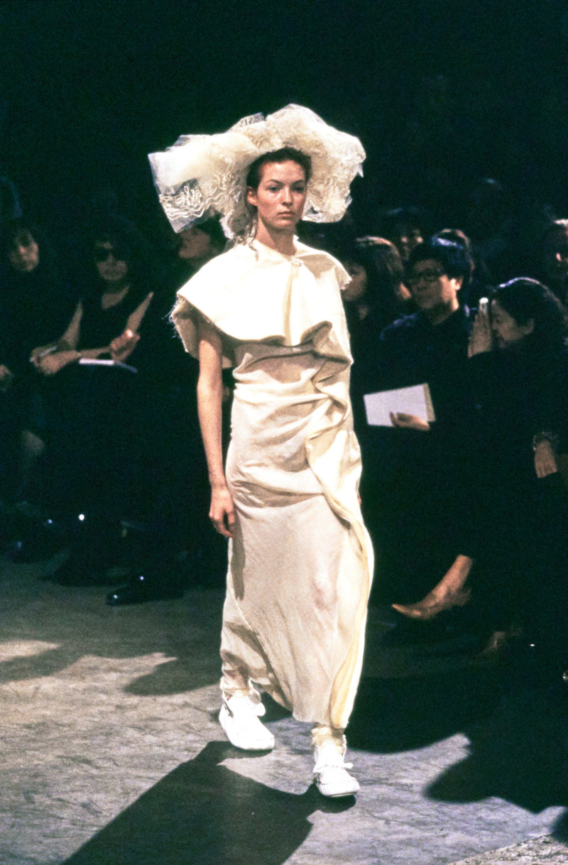 Comme Des Garcons fashion show for Spring/Summer 1998