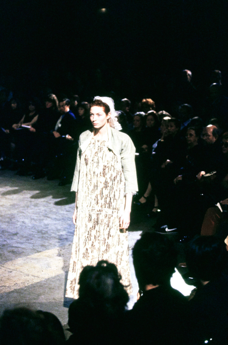 Comme Des Garcons fashion show for Spring/Summer 1998