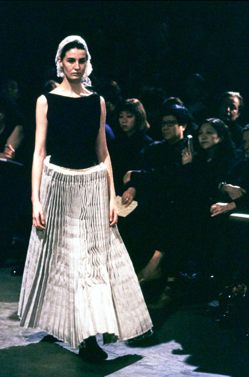 Comme Des Garcons fashion show for Spring/Summer 1998