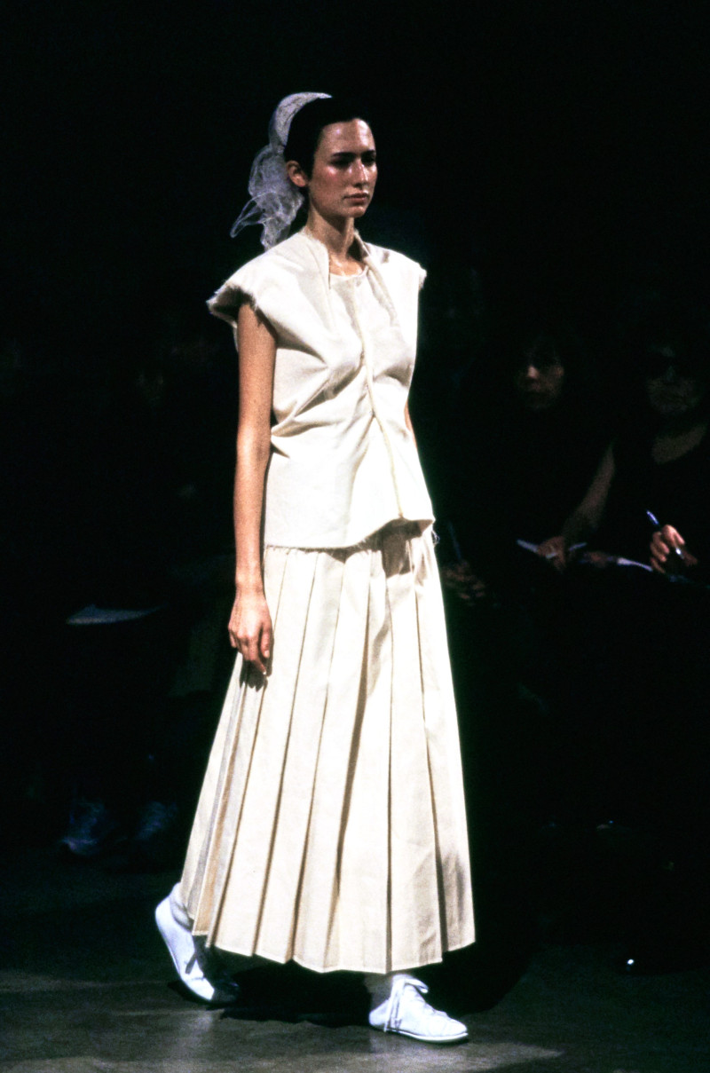 Comme Des Garcons fashion show for Spring/Summer 1998