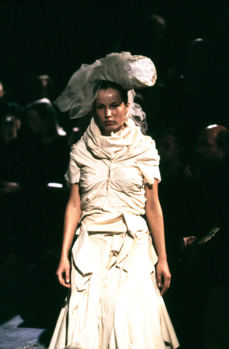 Comme Des Garcons fashion show for Spring/Summer 1998