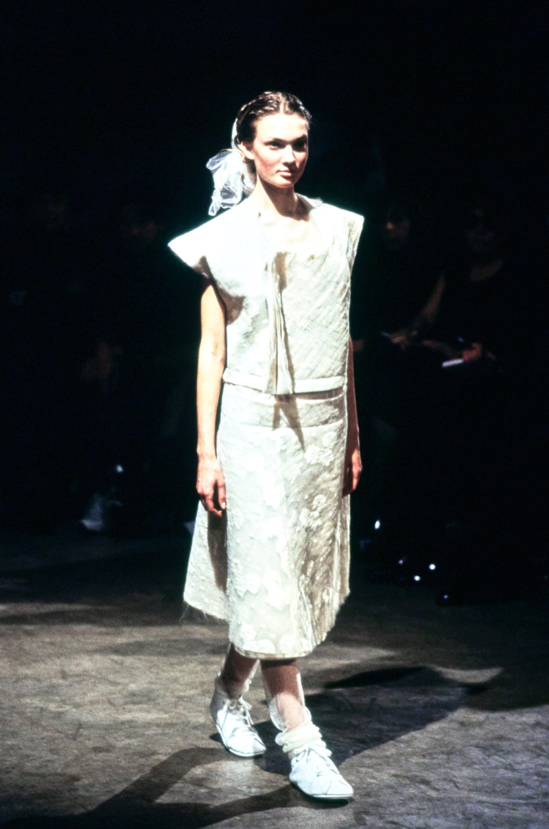 Comme Des Garcons fashion show for Spring/Summer 1998