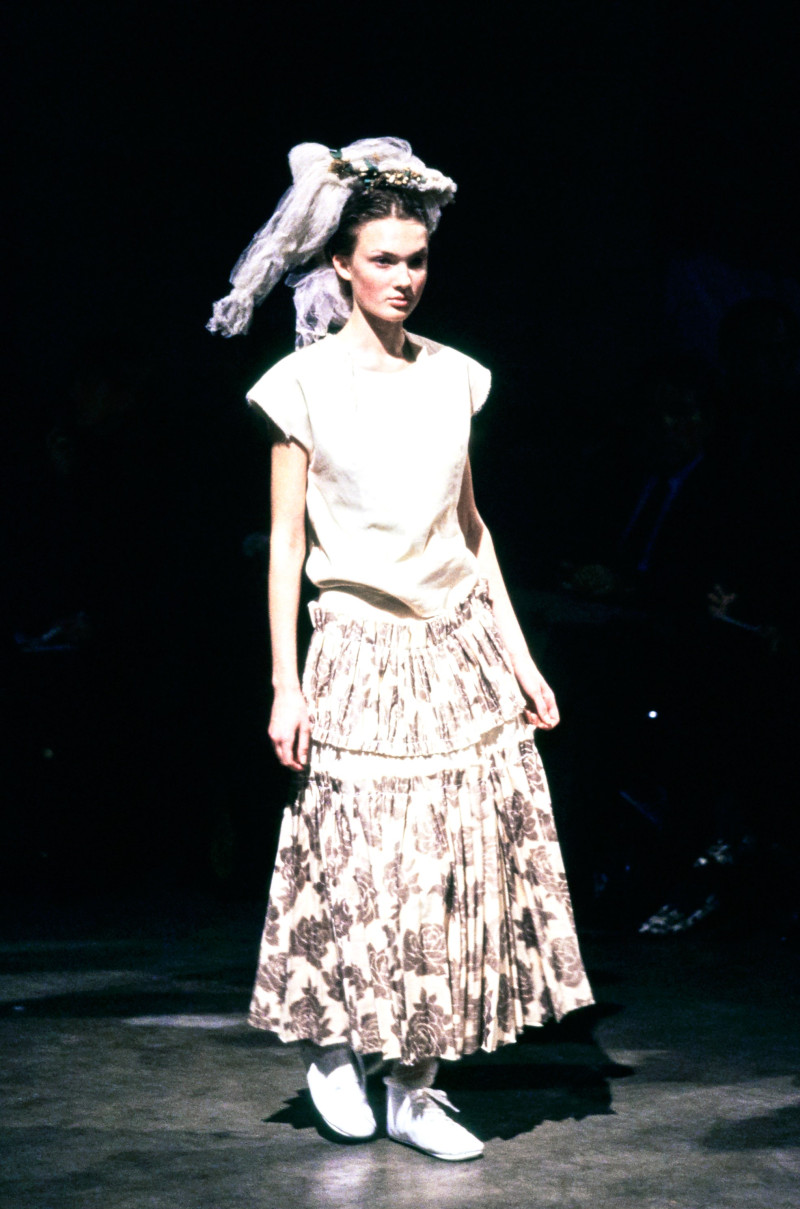 Comme Des Garcons fashion show for Spring/Summer 1998