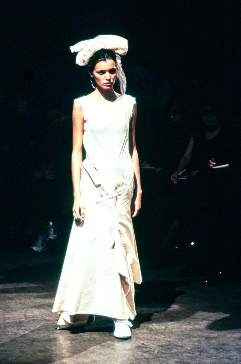 Comme Des Garcons fashion show for Spring/Summer 1998