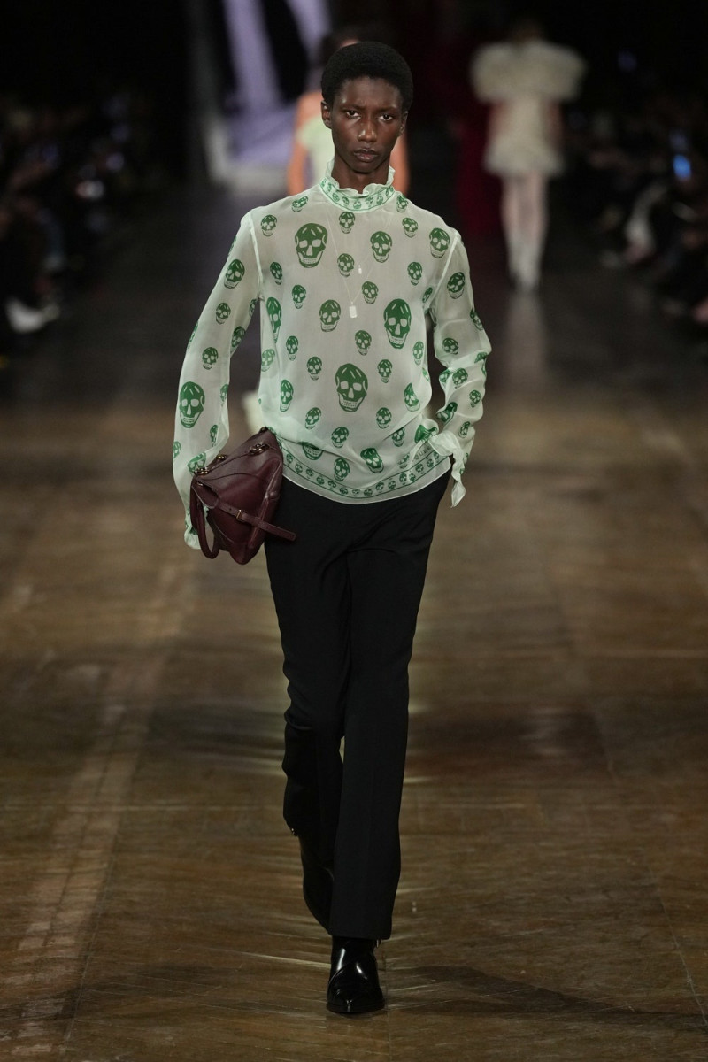 Alexander McQueen fashion show for Autumn/Winter 2025