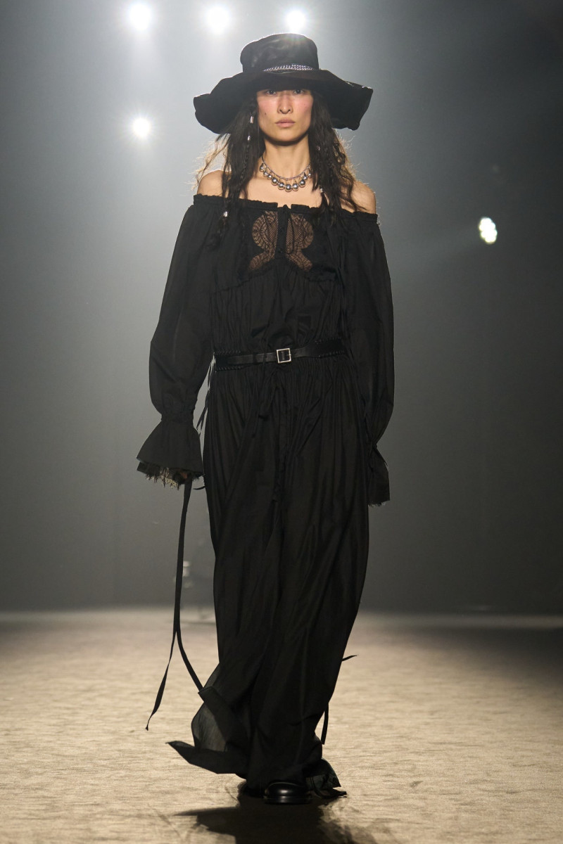 Ann Demeulemeester fashion show for Autumn/Winter 2025