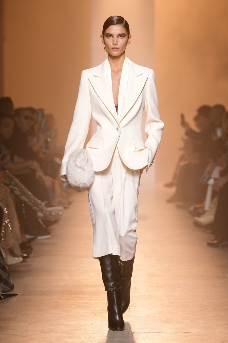Elie Saab fashion show for Autumn/Winter 2025