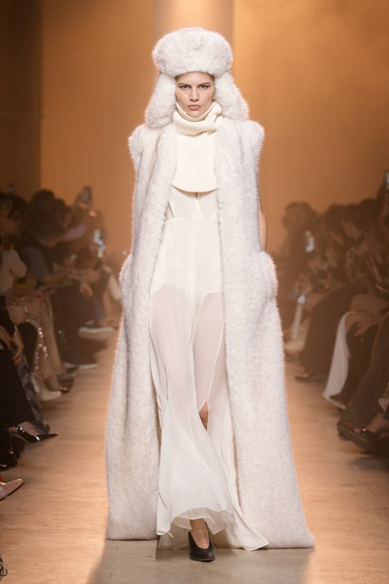 Elie Saab fashion show for Autumn/Winter 2025