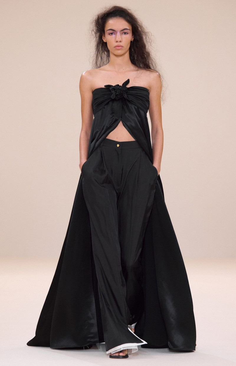 Eenk fashion show for Spring/Summer 2025