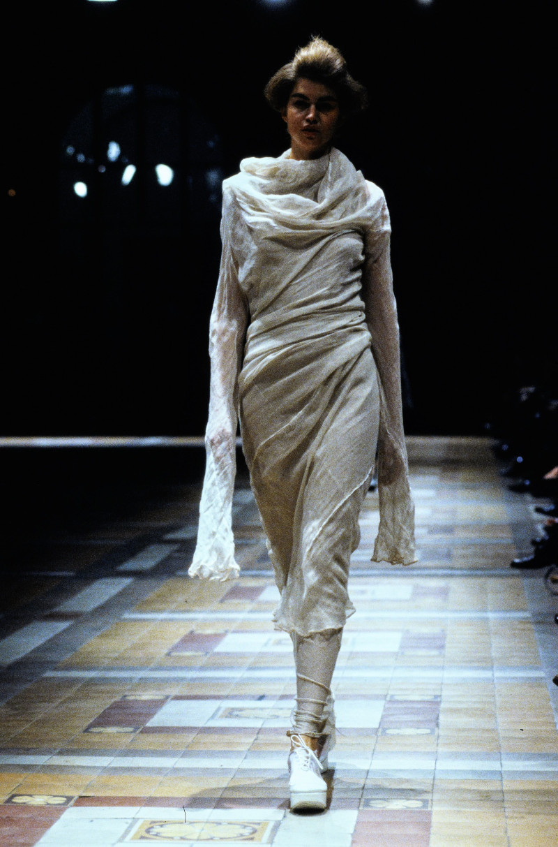Issey Miyake fashion show for Spring/Summer 1998