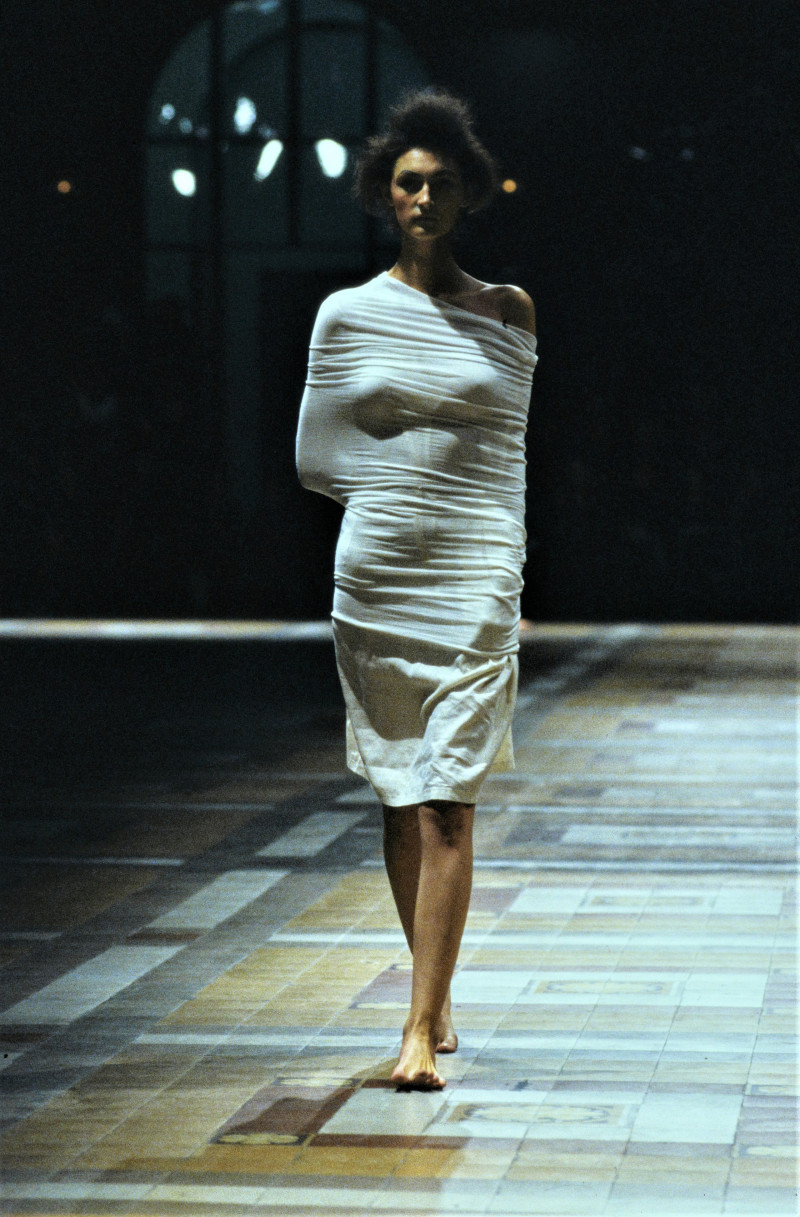 Issey Miyake fashion show for Spring/Summer 1998