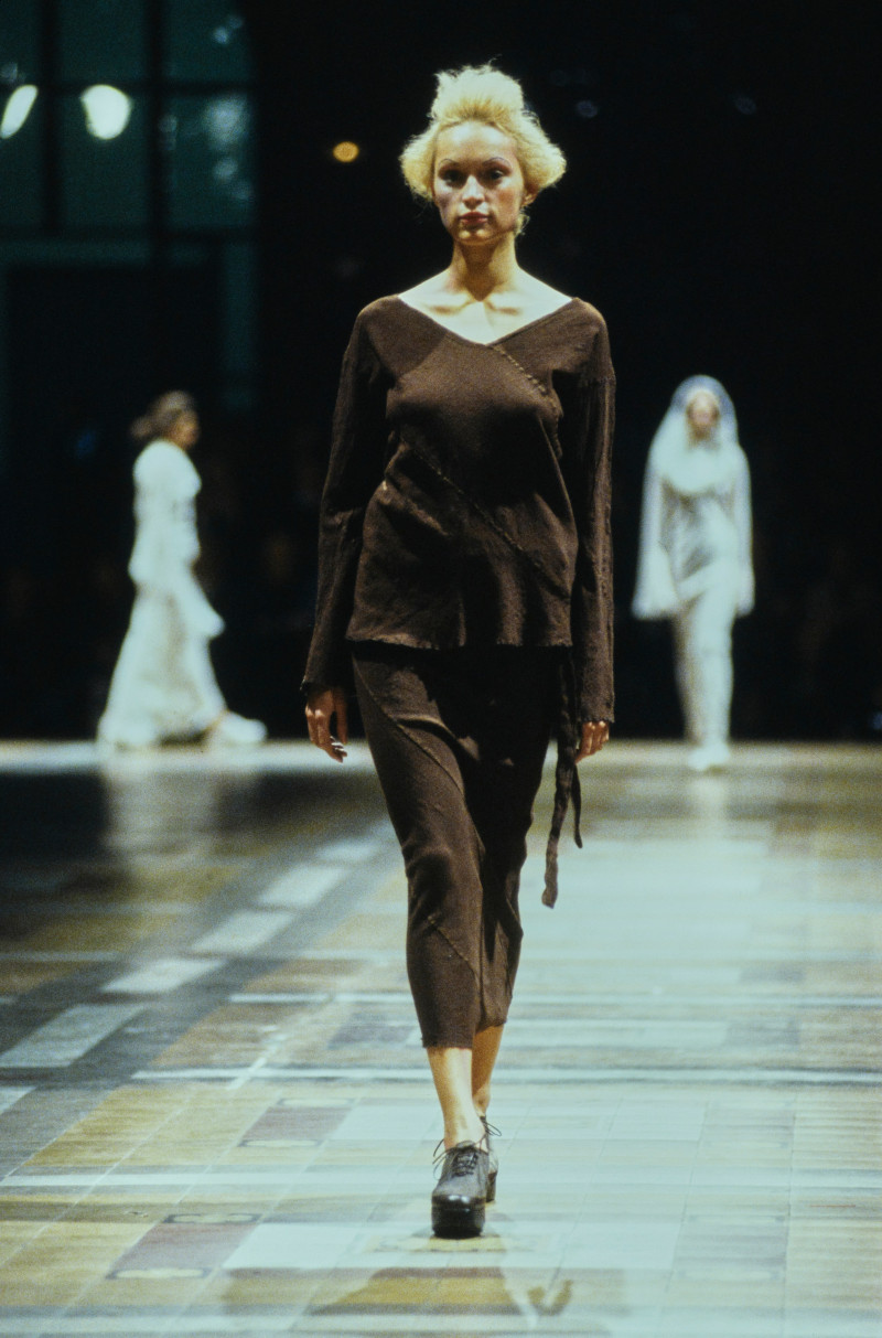 Issey Miyake fashion show for Spring/Summer 1998