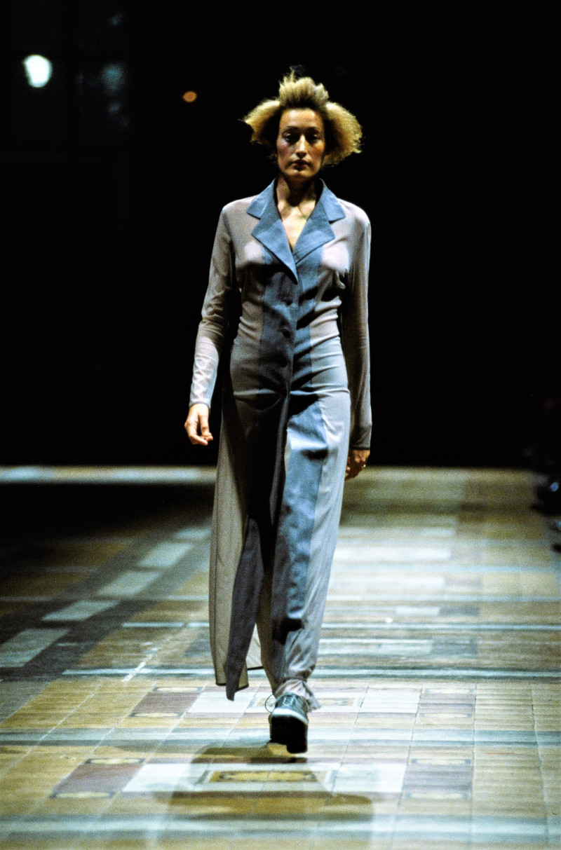 Issey Miyake fashion show for Spring/Summer 1998