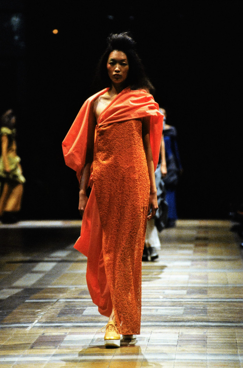 Issey Miyake fashion show for Spring/Summer 1998