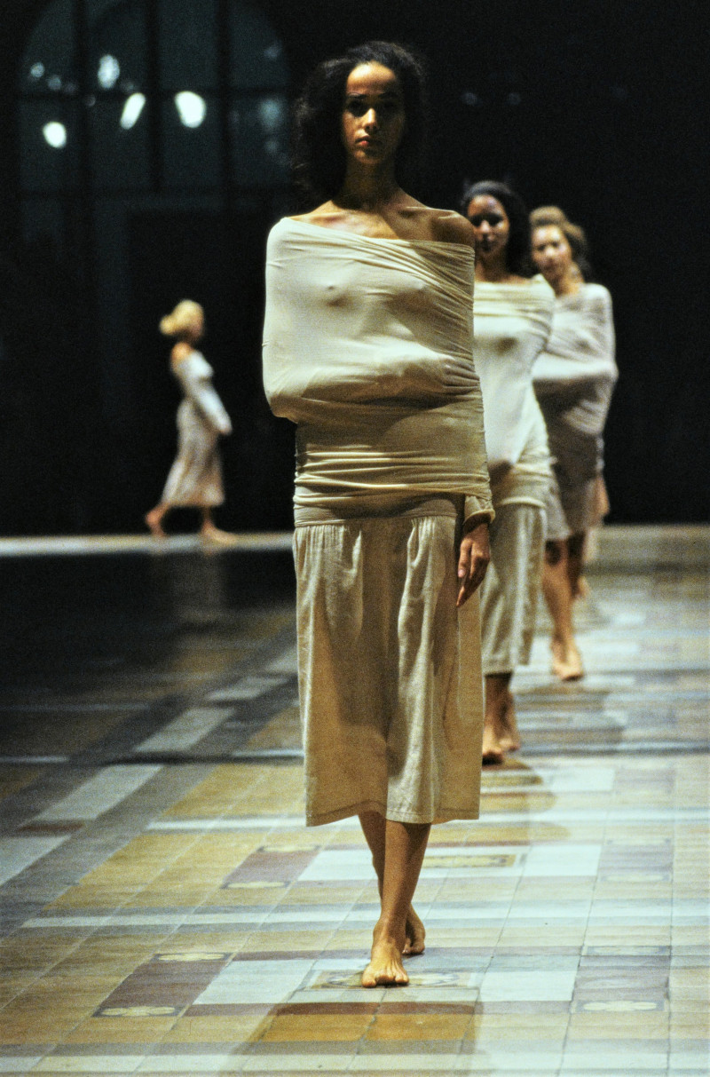 Issey Miyake fashion show for Spring/Summer 1998