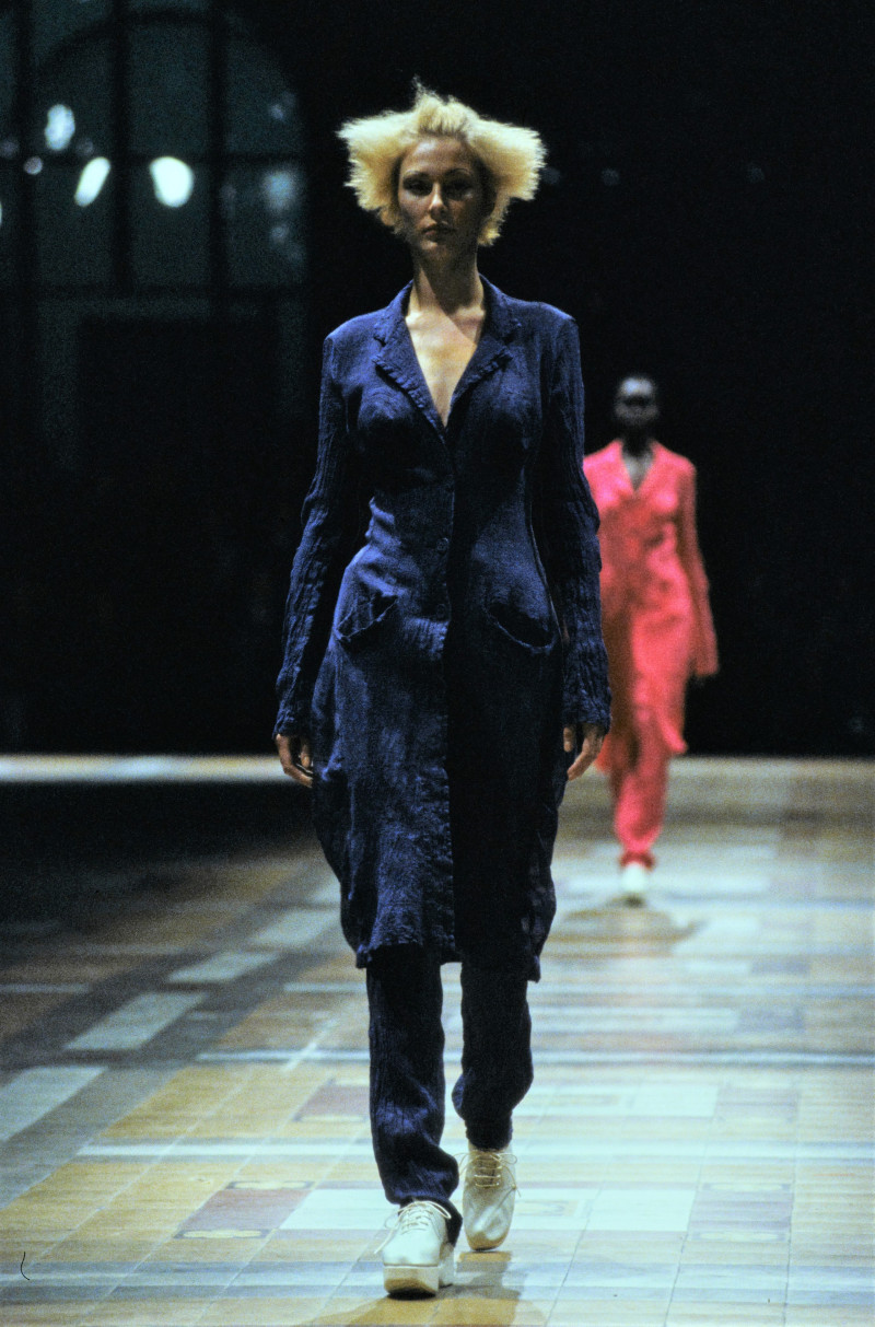 Issey Miyake fashion show for Spring/Summer 1998
