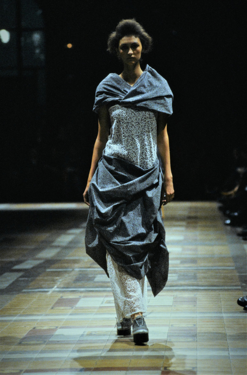 Issey Miyake fashion show for Spring/Summer 1998