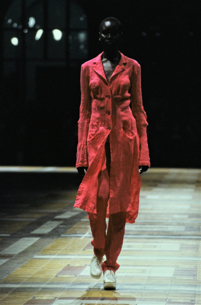 Issey Miyake fashion show for Spring/Summer 1998