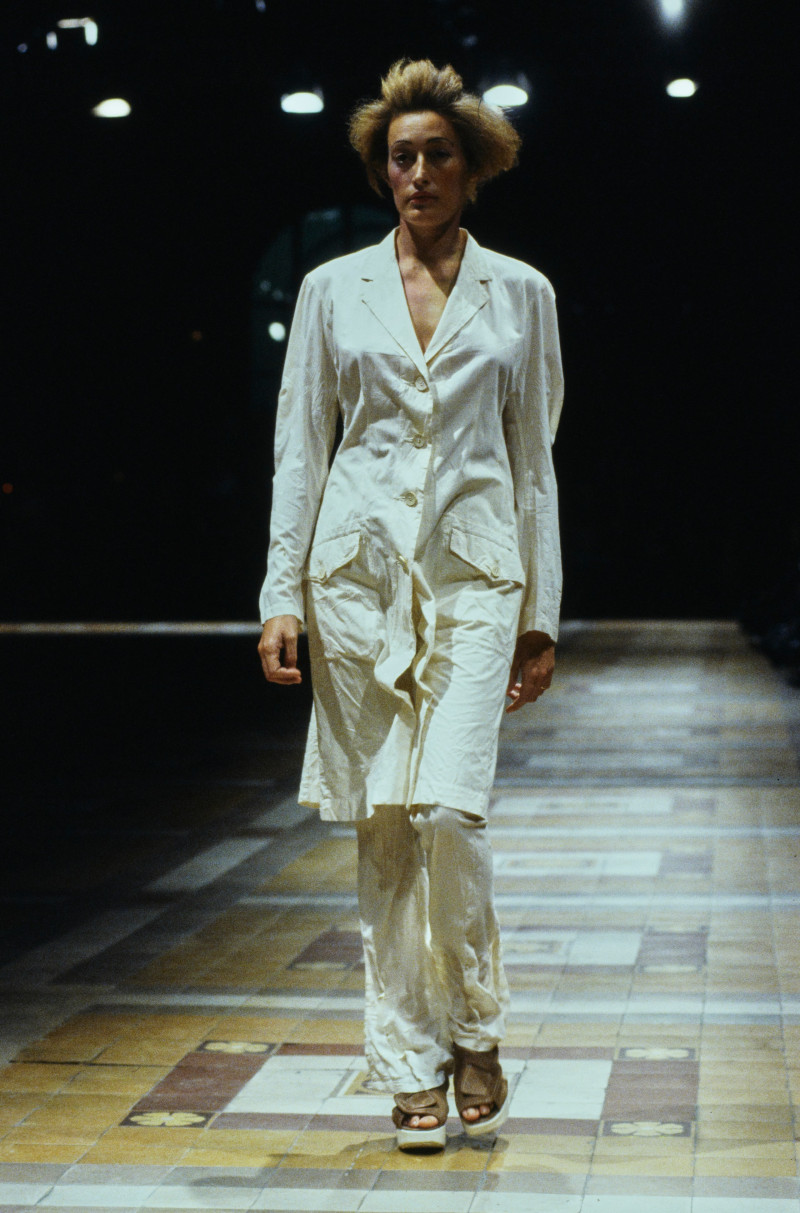 Issey Miyake fashion show for Spring/Summer 1998