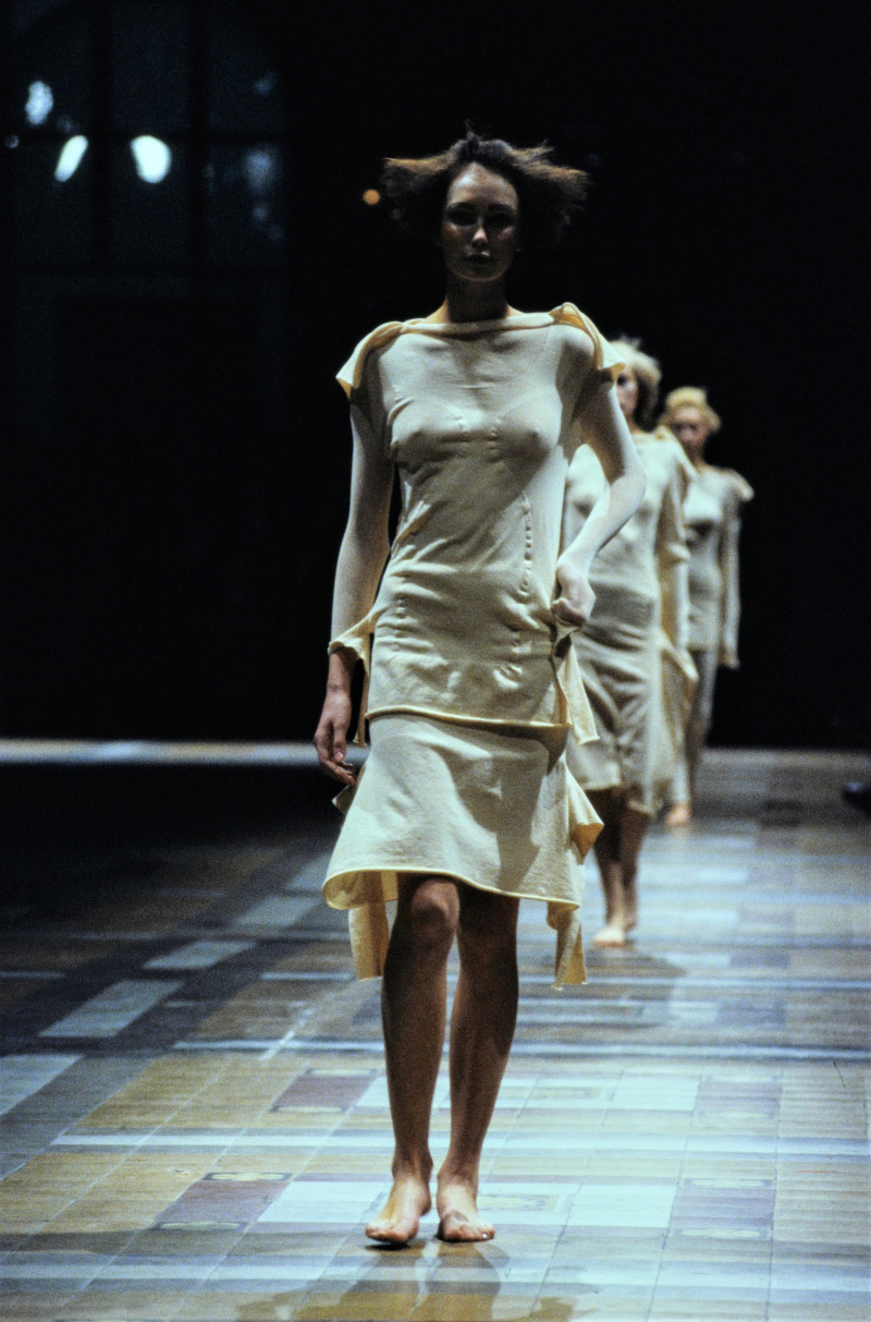 Issey Miyake fashion show for Spring/Summer 1998