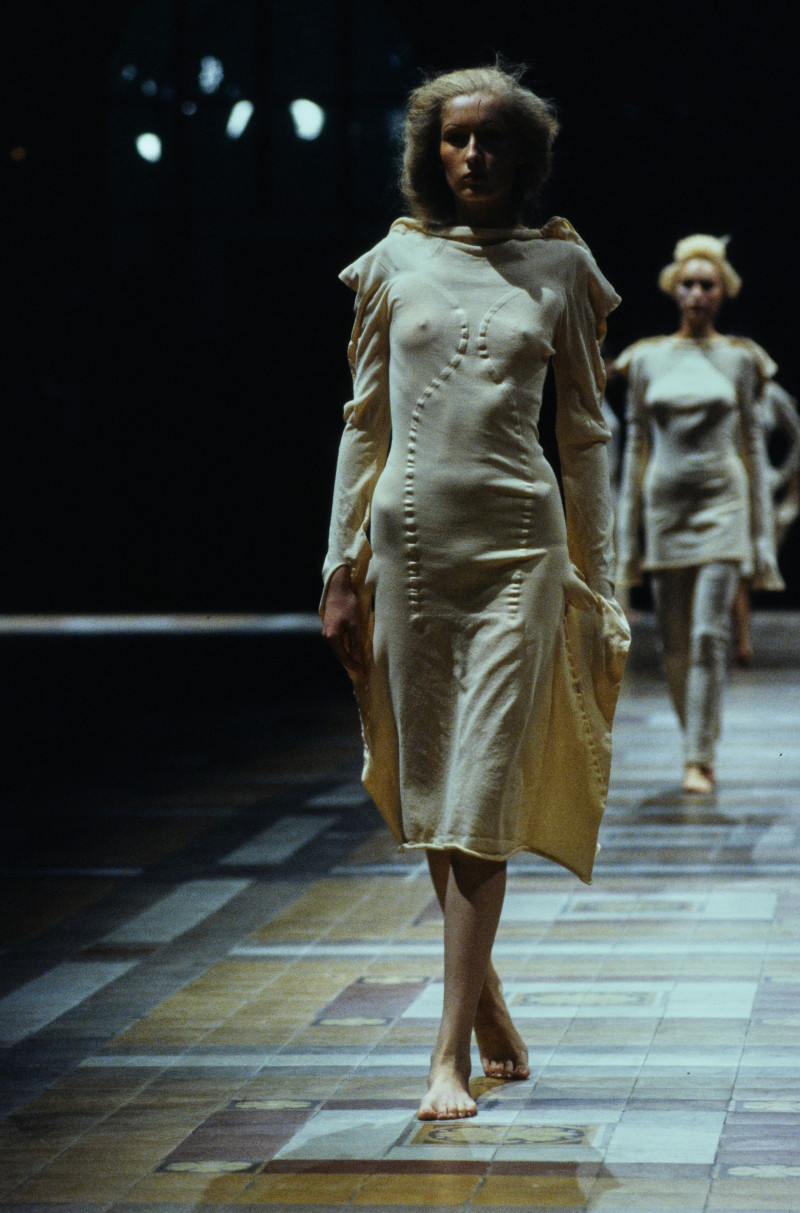Issey Miyake fashion show for Spring/Summer 1998