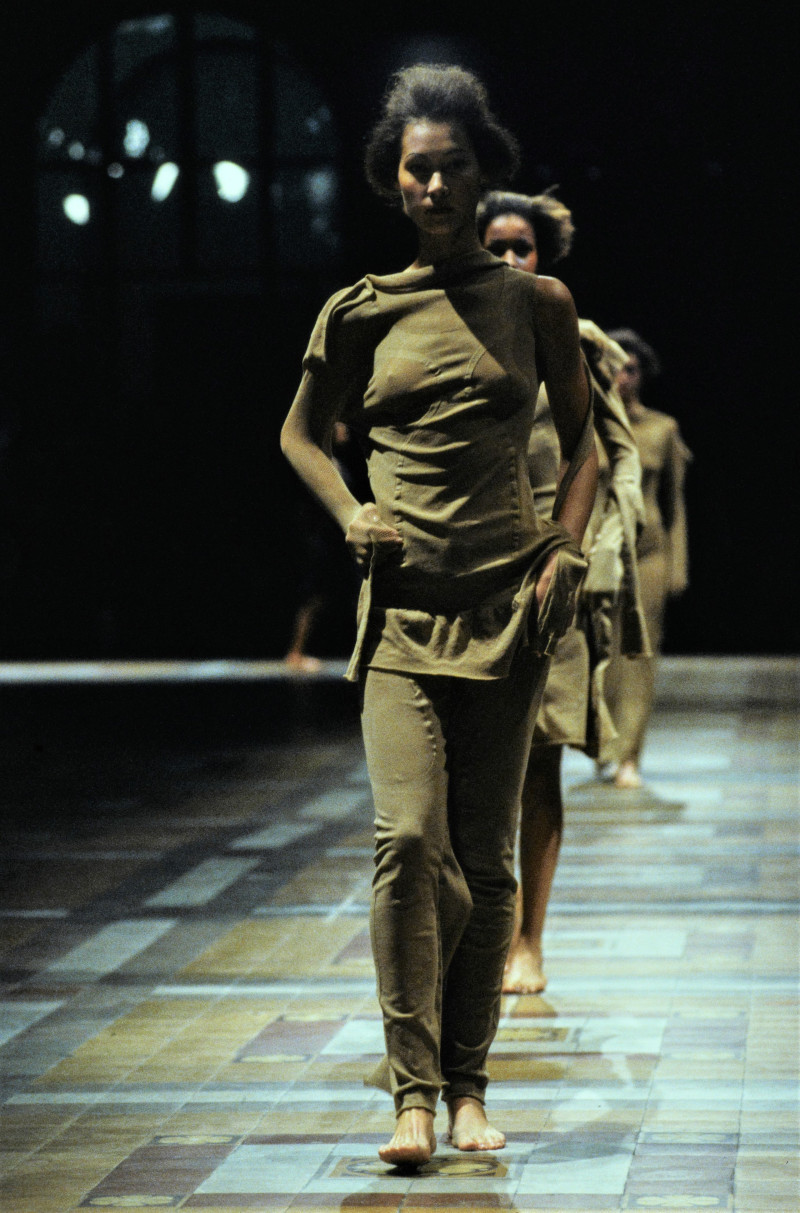 Issey Miyake fashion show for Spring/Summer 1998