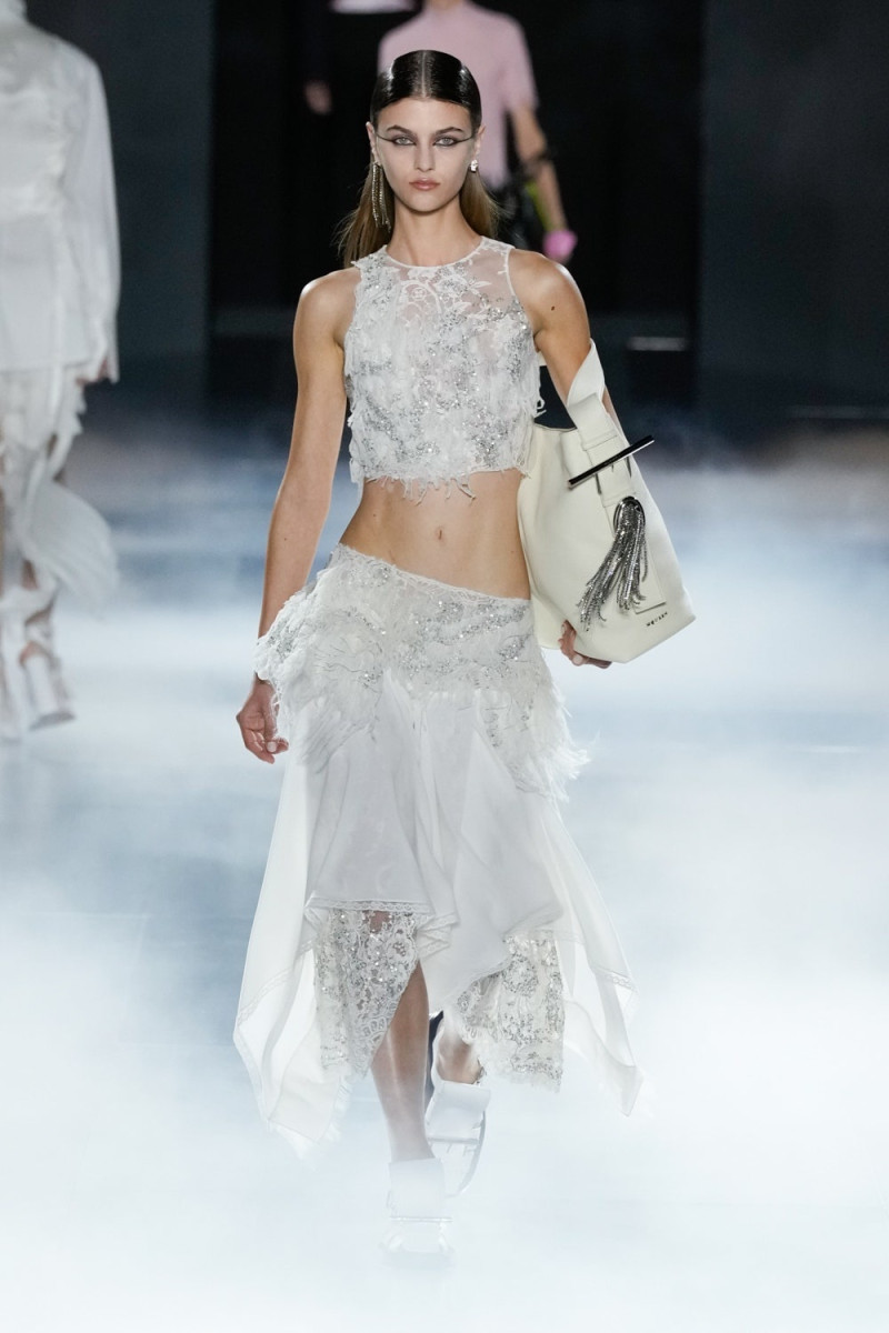 Alexander McQueen fashion show for Spring/Summer 2025