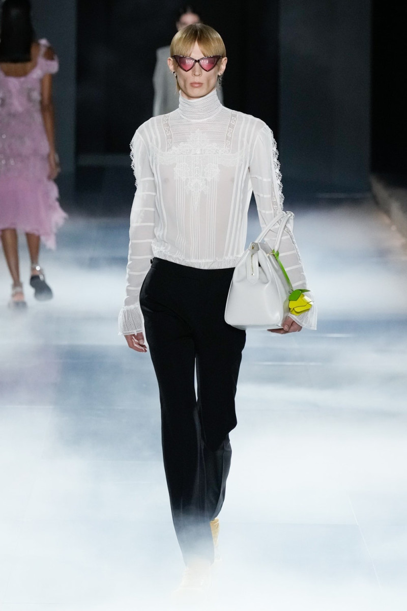 Alexander McQueen fashion show for Spring/Summer 2025
