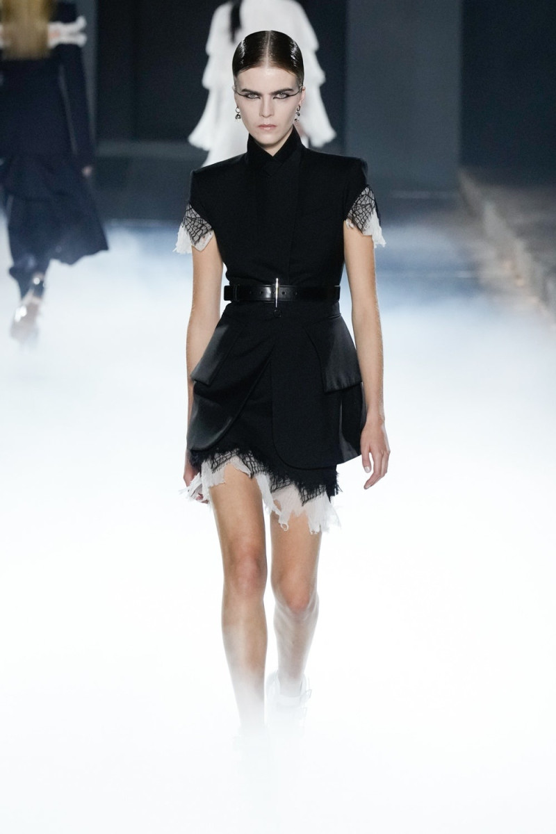 Alexander McQueen fashion show for Spring/Summer 2025