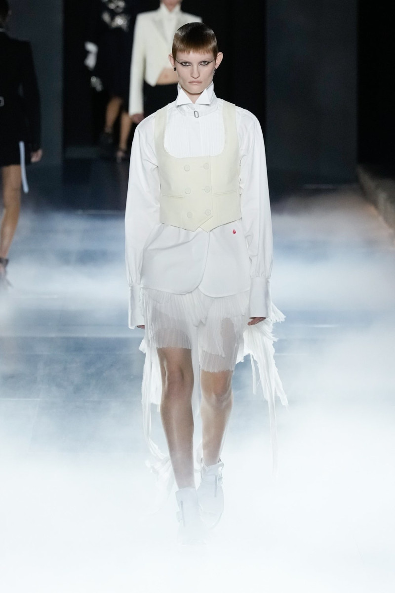 Alexander McQueen fashion show for Spring/Summer 2025