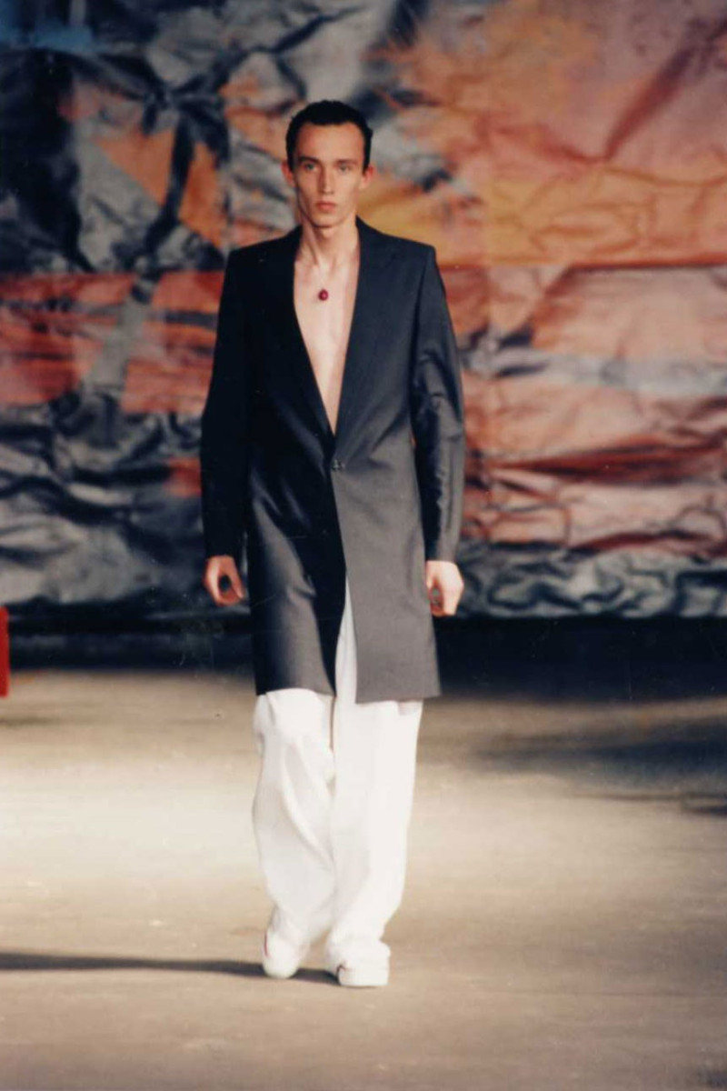 Raf Simons fashion show for Spring/Summer 1998
