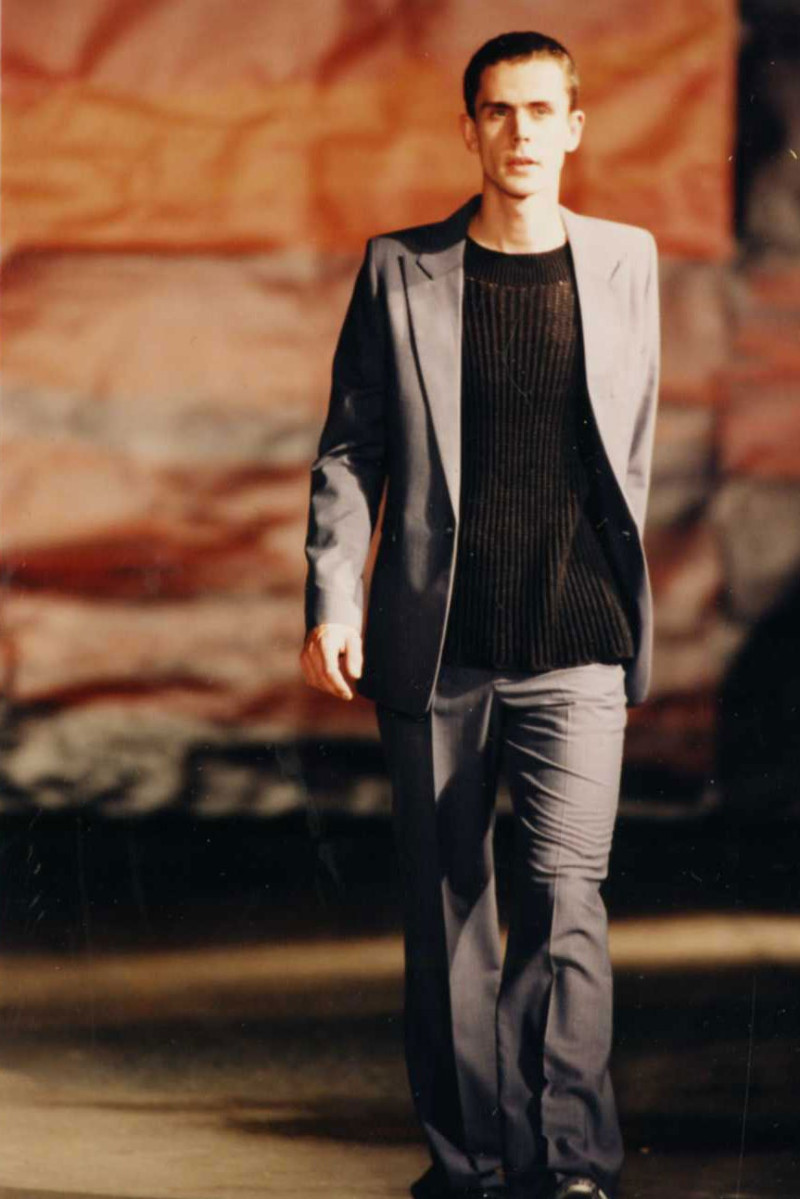 Raf Simons fashion show for Spring/Summer 1998
