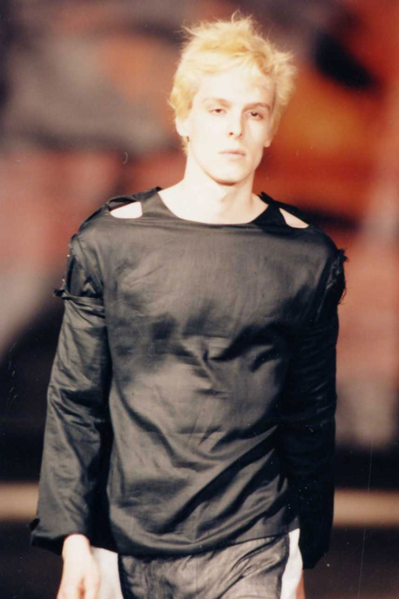 Raf Simons fashion show for Spring/Summer 1998