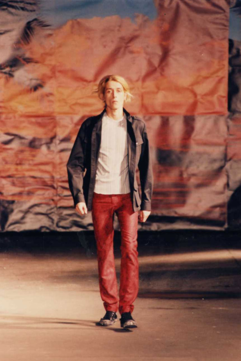 Raf Simons fashion show for Spring/Summer 1998