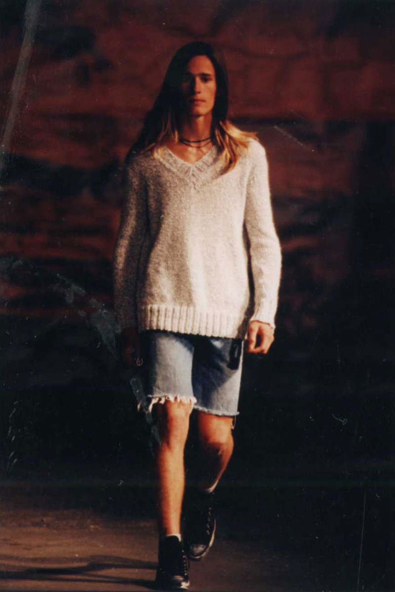 Raf Simons fashion show for Spring/Summer 1998