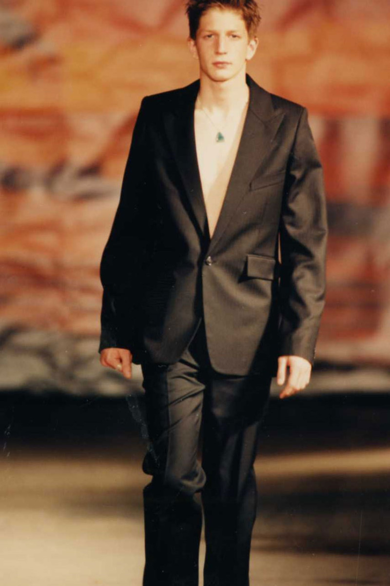 Raf Simons fashion show for Spring/Summer 1998