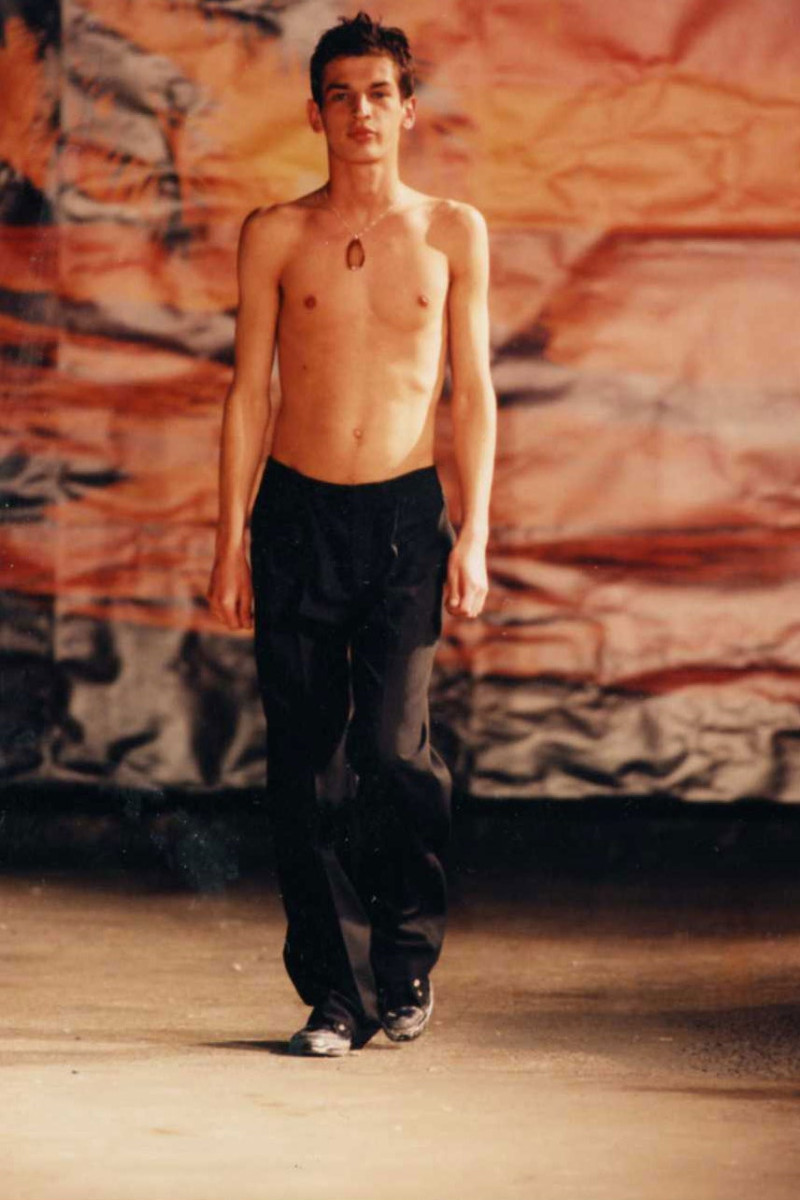 Raf Simons fashion show for Spring/Summer 1998