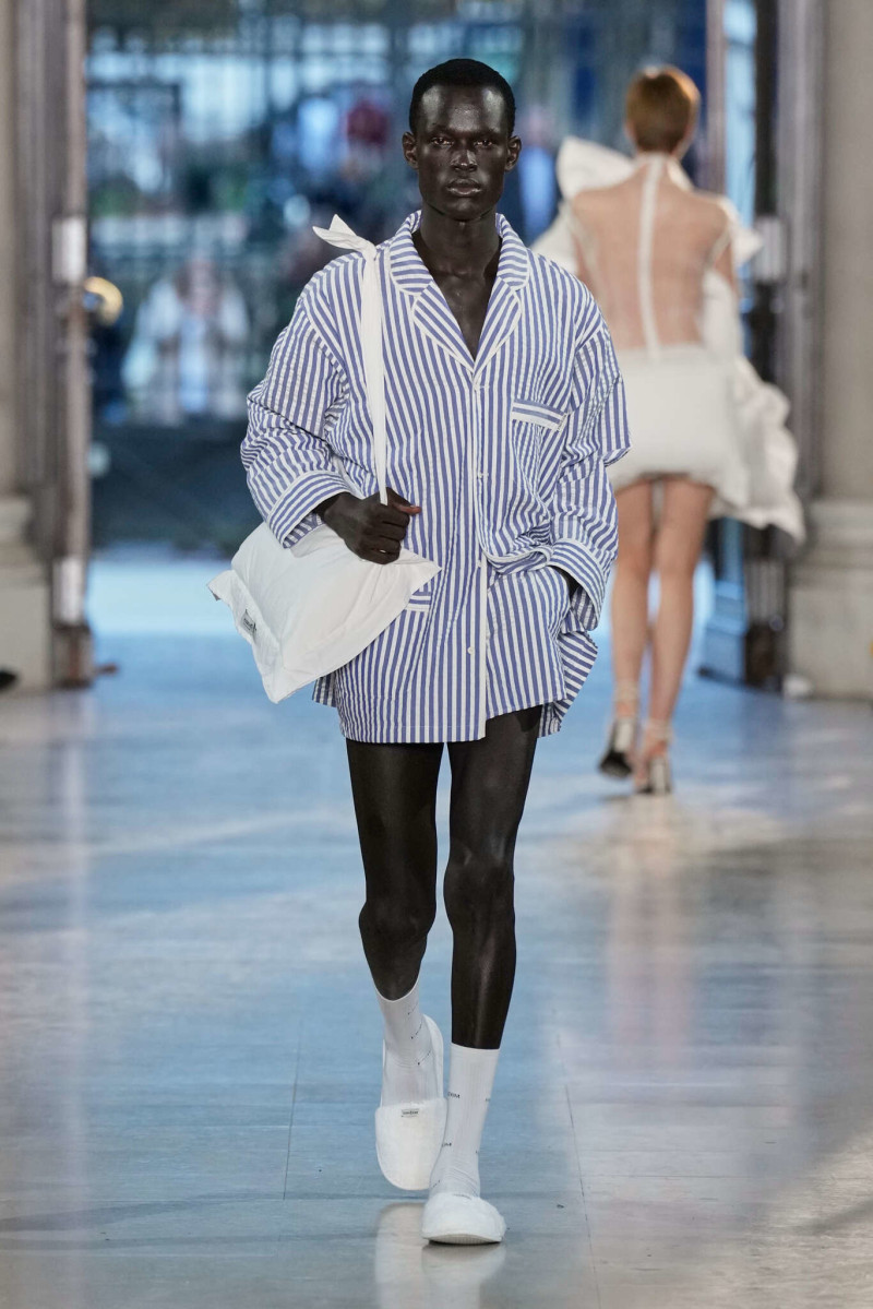 Kimhekim fashion show for Spring/Summer 2025