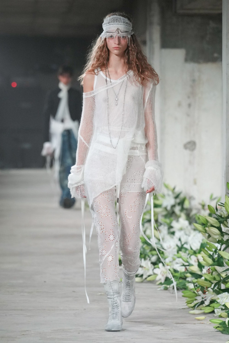 Ann Demeulemeester fashion show for Spring/Summer 2025